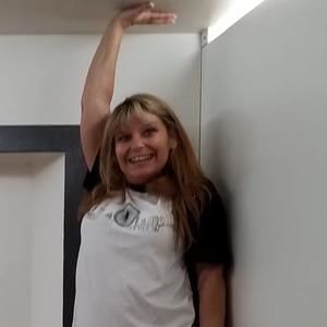 Meet your Posher, Rhonda